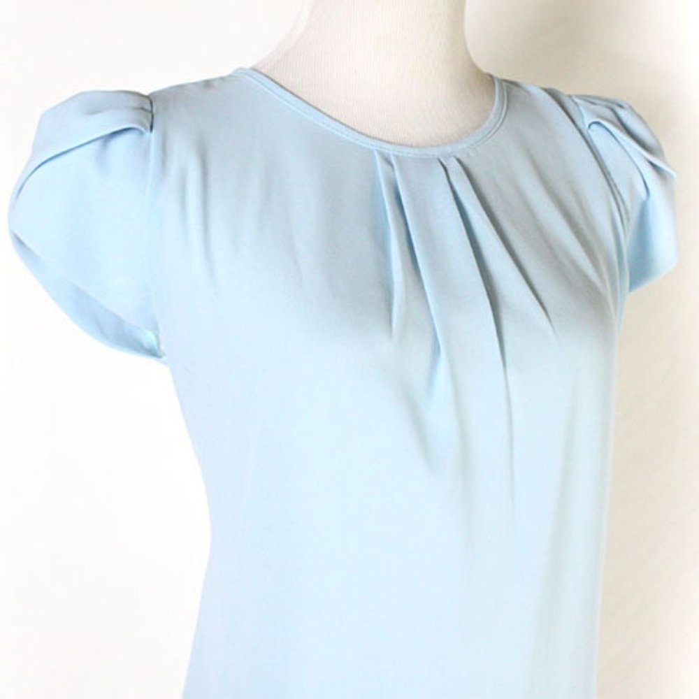 April USA light blue blouse tulip sleeve M / L - NWOT